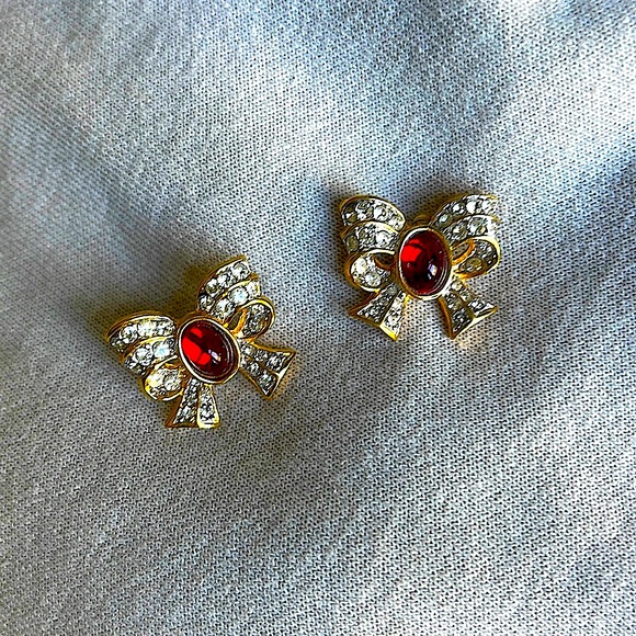 VINTAGE RICHLEU EARRINGS - Picture 2 of 6